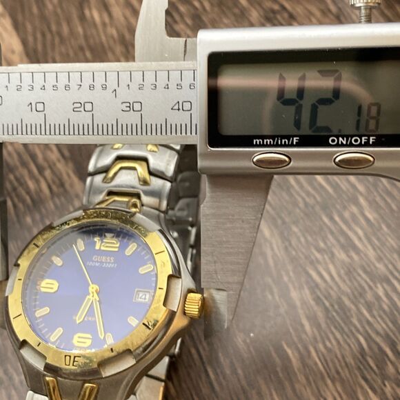 Guess Waterpro Men’s Watch Vintage New Battery - Picture 7 of 7